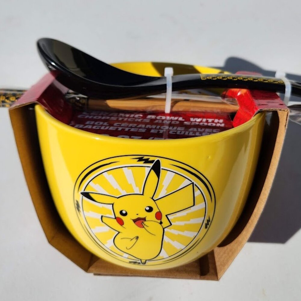 NEW Pokemon Pikachu Ceramic Ramen Bowl Chopsticks and Spoon Microwave Safe 20 oz